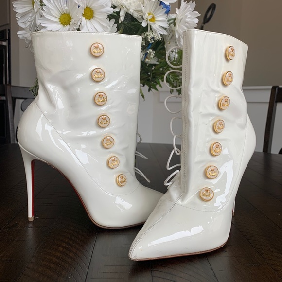 White and Gold Louis Vuitton booties - Picture 4 of 10